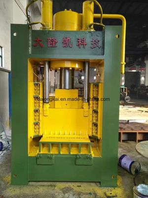 315 Tonnen maximale Scherraft Portalplattenschere mit 800 mm Klingenlänge und 30 * 700 mm maximalen Schneidspezifikationen